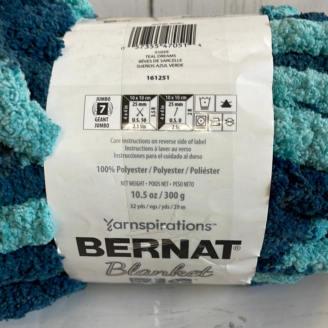 Teal Dreams ~ Bernat Blanket BIG Yarn, 10.5 oz /300 g, 32 yards/29m, jumbo size 7