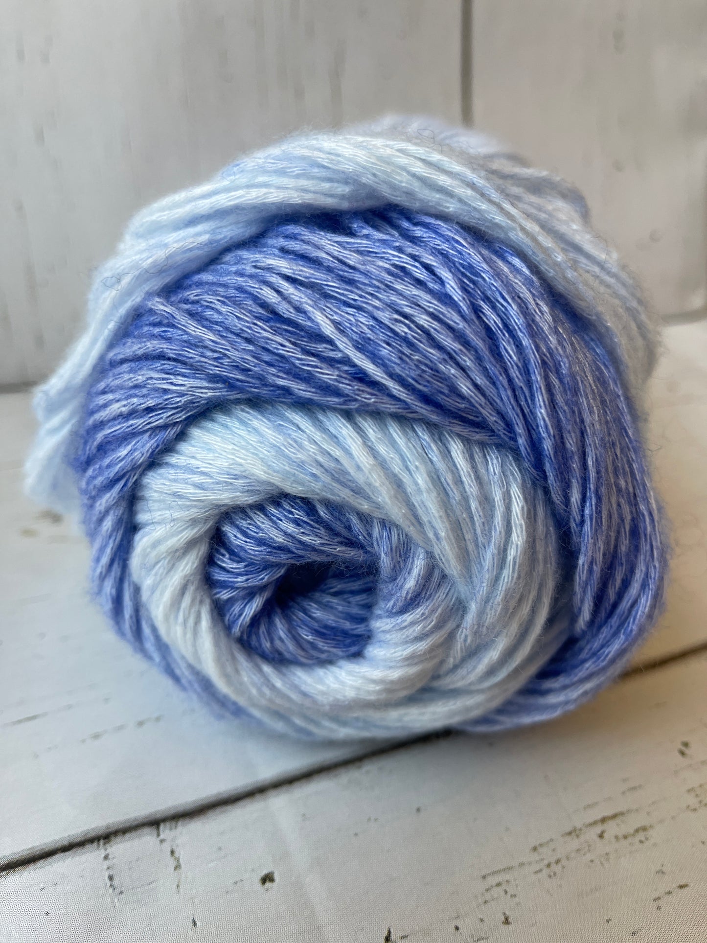 OMBRE HUES YARN ~ Dark Blue, Sky Blue, White ~ Loops & Threads