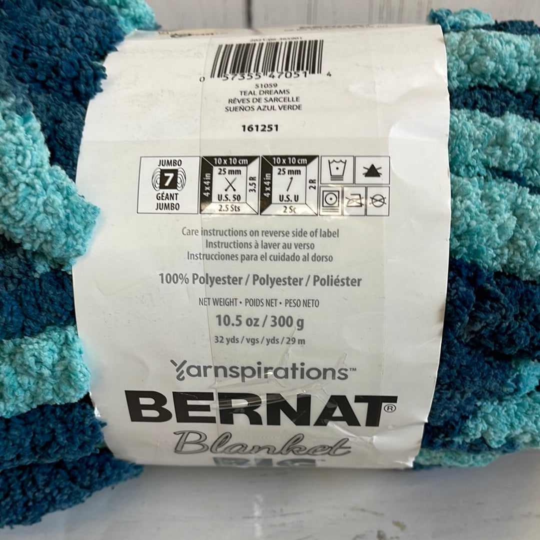 Teal Dreams ~ Bernat Blanket BIG  Yarn,  10.5 oz /300 g, 32 yards/29m, jumbo size 7