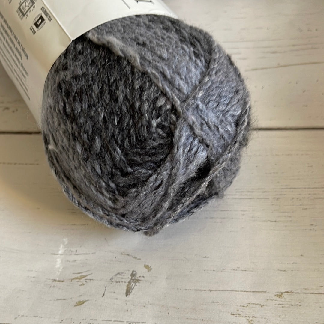 CHARCOAL YARN~ Impressions Yarn