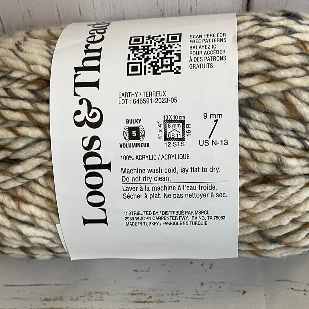 Loops & hot Thread Yarn Lot