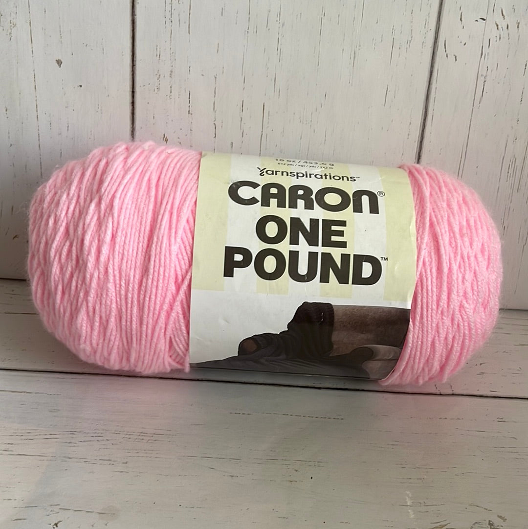 CARON ONE POUND ~ Soft Pink ~ 16oz/453.6g, 812yrds/742m Size 4 medium