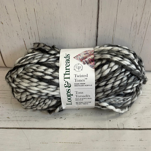 WHITE TIGER ~ Twisted Tones Yarn