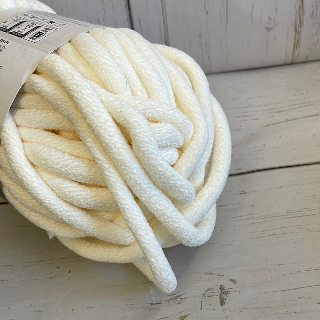 OFF WHITE YARN - Bernat Plush Big