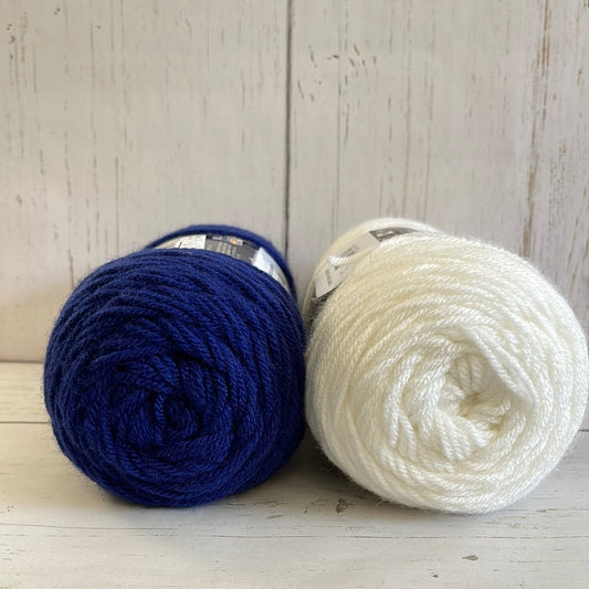 LOT OF 2 Red Heart Super Saver Yarn ~ Soft White Yarn & Soft Navy Yarn ~  7oz/198g, 364 yds/333m  size 4 Medium, crafts, crochet, knit Made in the USA