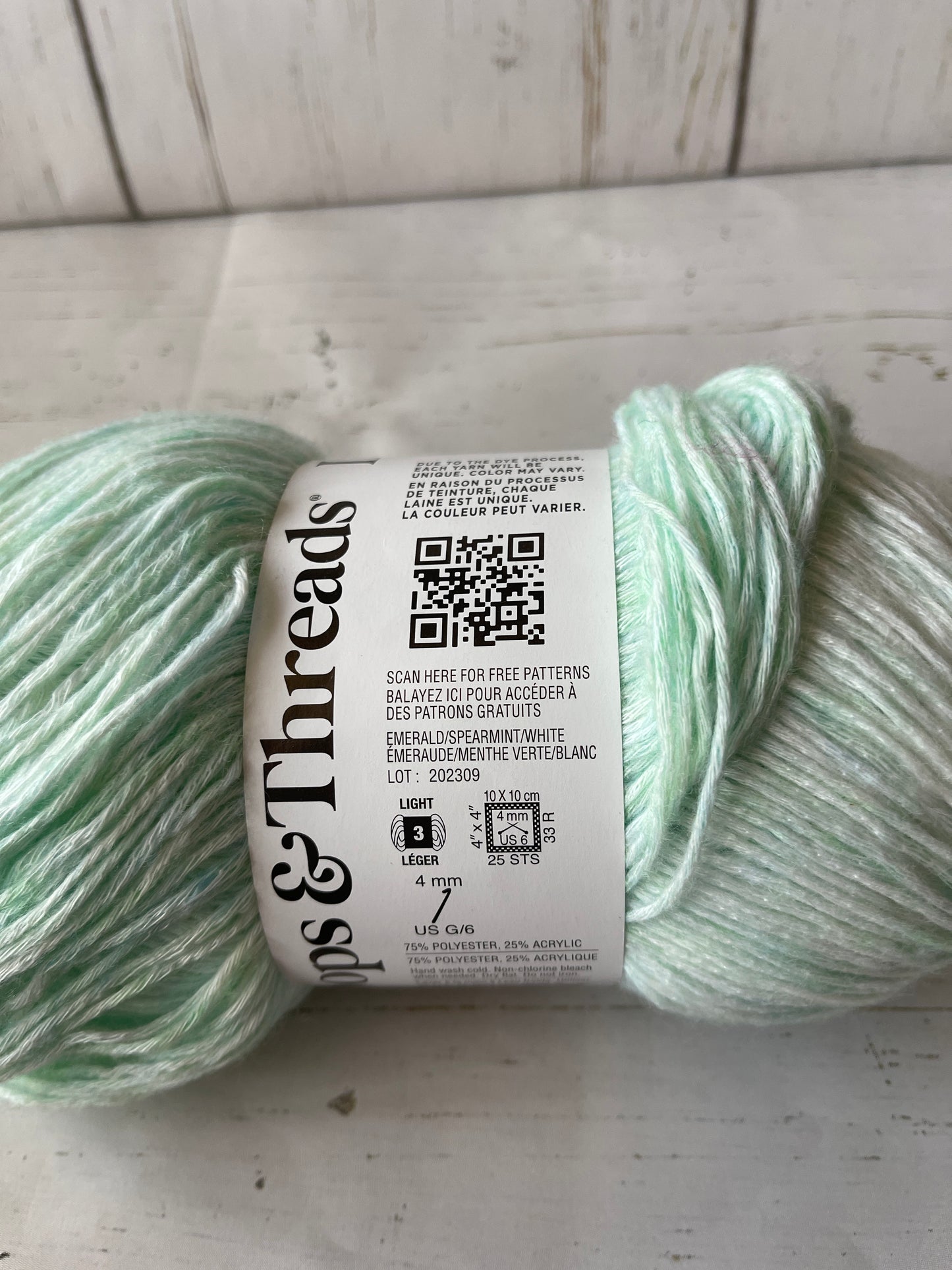 OMBRE HUES YARN ~Emerald, Spearmint, White ~ Loops & Threads