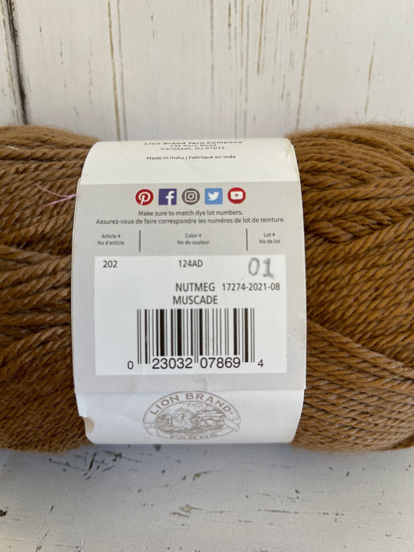 Skein Tones Yarn ~ Nutmeg