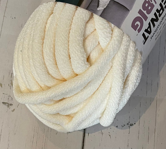 Bernat Plush Big ~ OFF WHITE Yarn