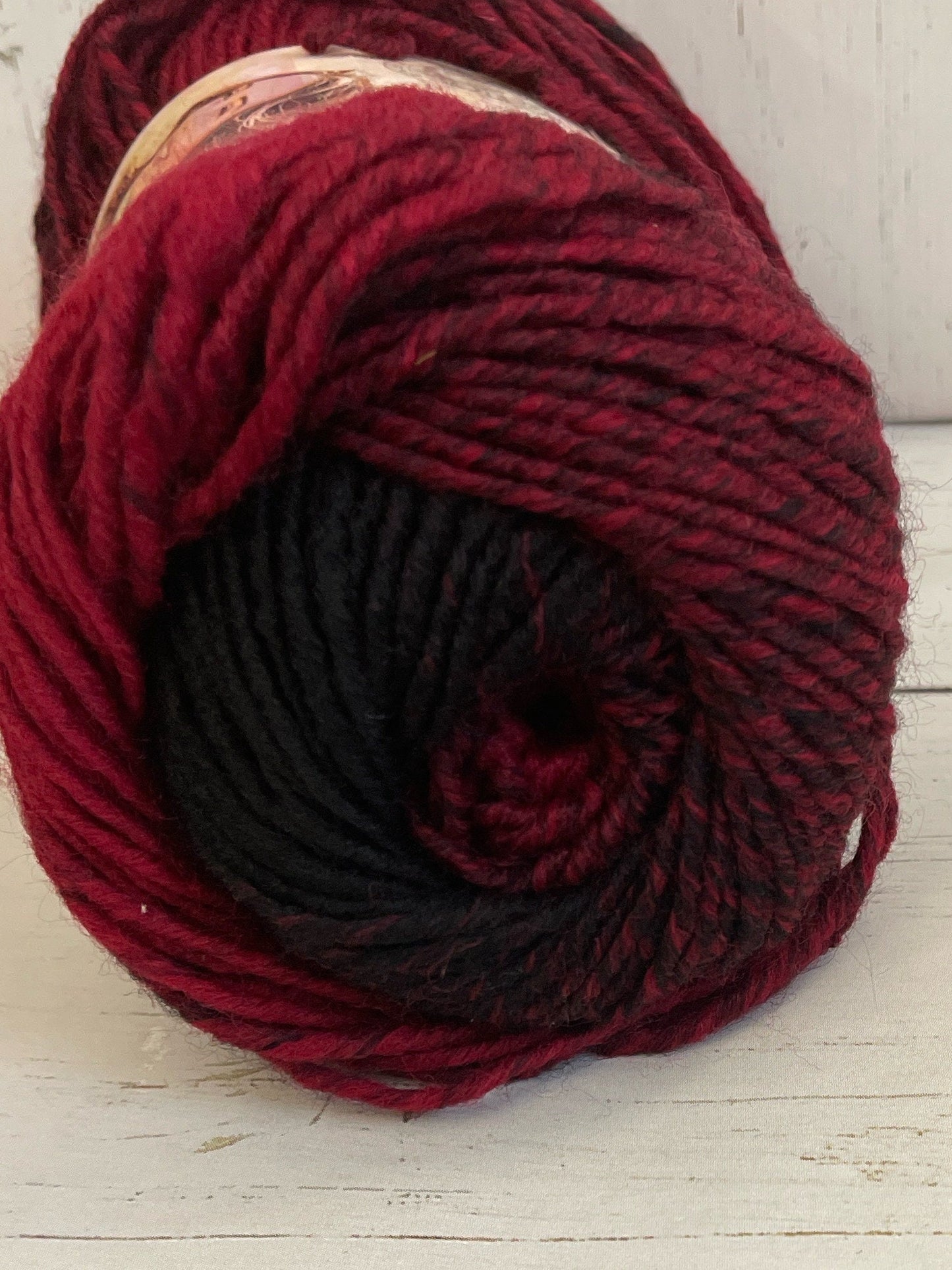 Scarfie ~ CRANBERRY/BLACK YARN ~ Lion Brand