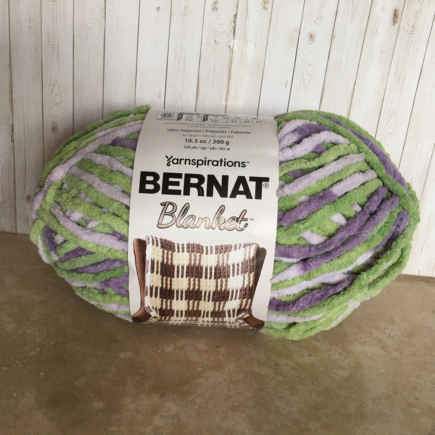 BERNAT  BLANKET Yarn, Lilac Leaf ~ 10.5oz/300g, 220 yards/201m, Super Bulky 6