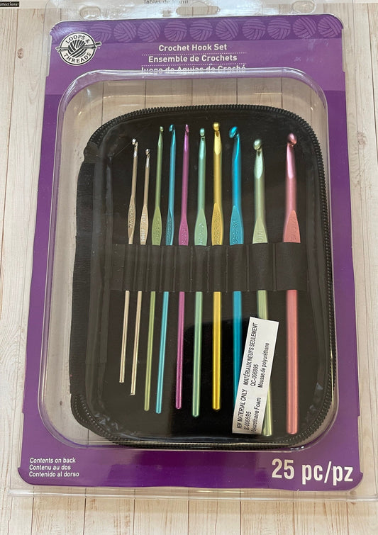 CROCHET  HOOK SET ~ 25 pieces ~ Loops & Threads