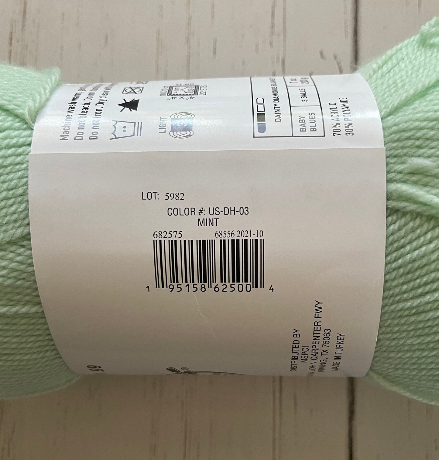 MINT ~ Baby Delight  ~ Loops& Threads