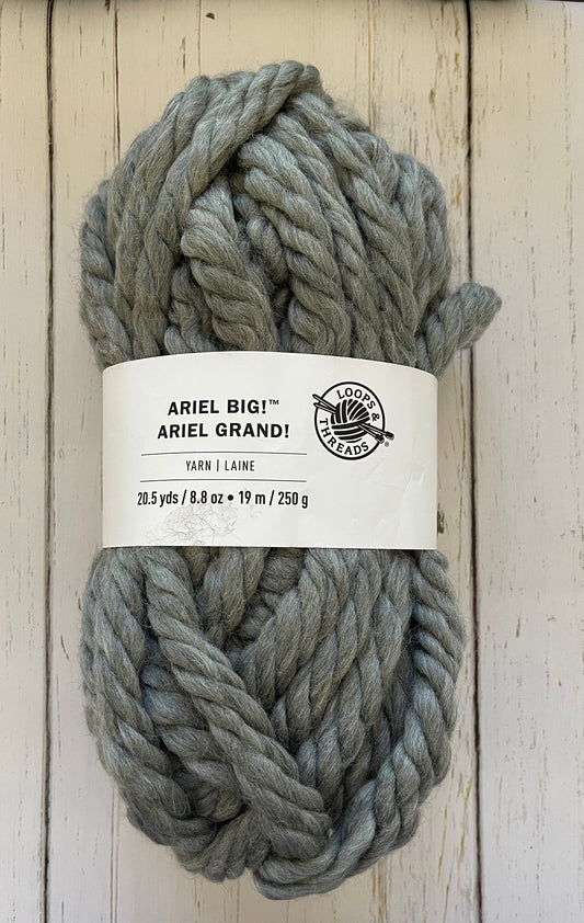 CHUNKY GRAND ~  LIGHT Grey ~  Loops & Threads