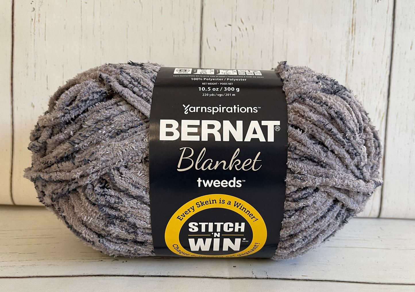 DARK GRAY TWEED ~ Bernat Blanket Tweeds ~ 10.5oz/300g, 220 yards/201m, Super Bulky 6