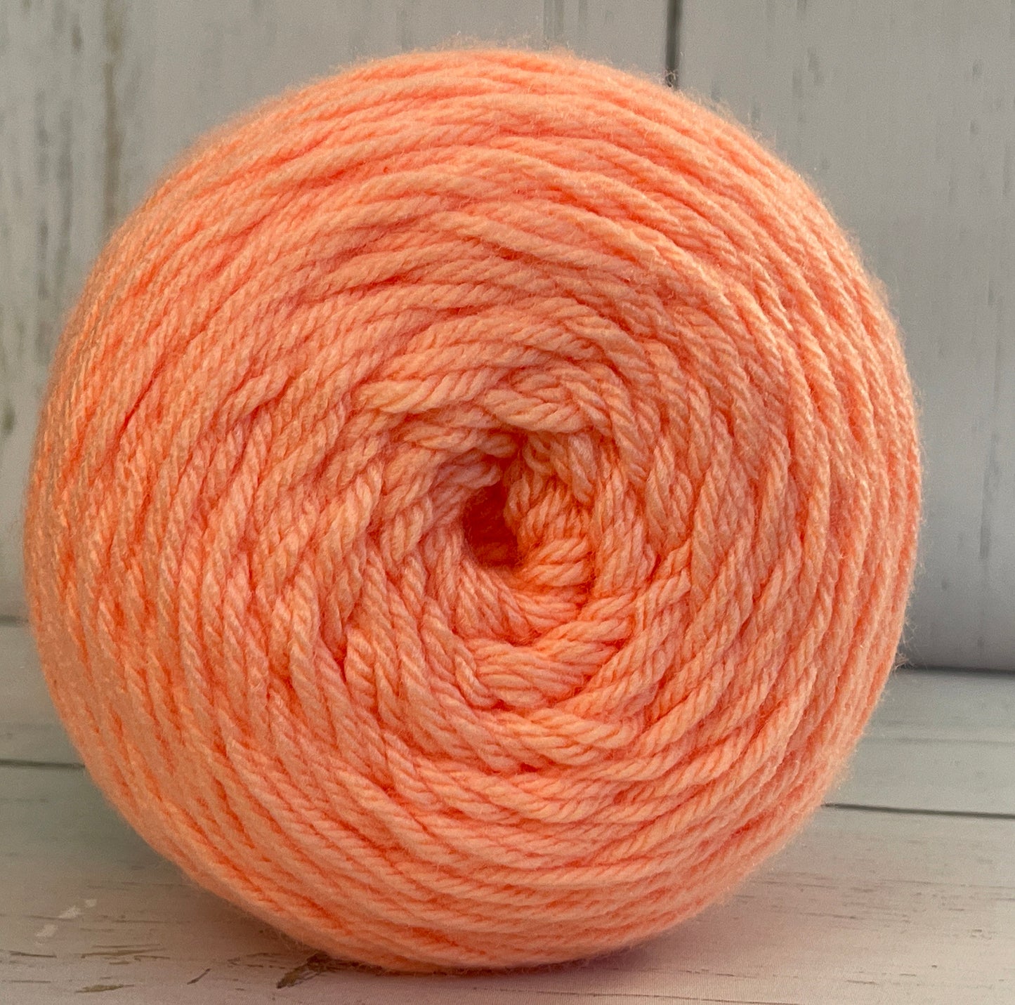 CARON ONE POUND ~ Peach ~16oz/453.6g, 812yrds/742m Size 4 medium