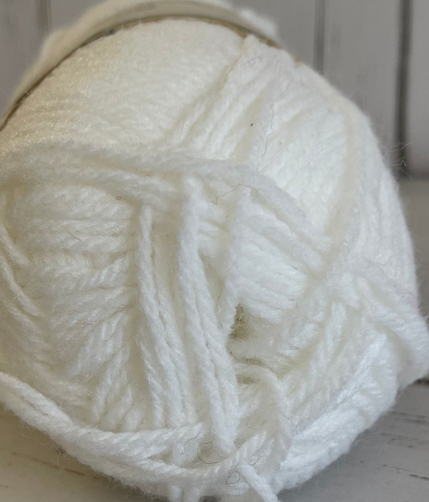 Vintage ~ NANTUK SPORTS YARN ~ White