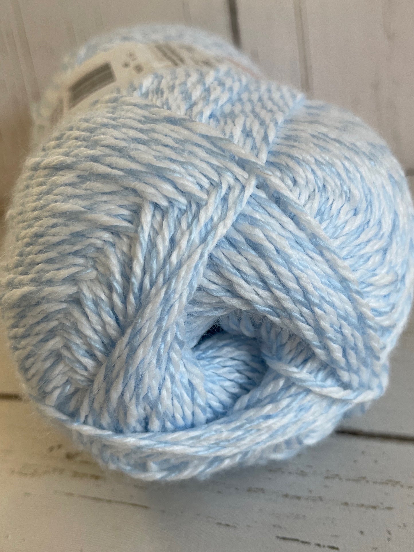 BABY DENIM MARLE ~ Bernat Softee Baby Yarn