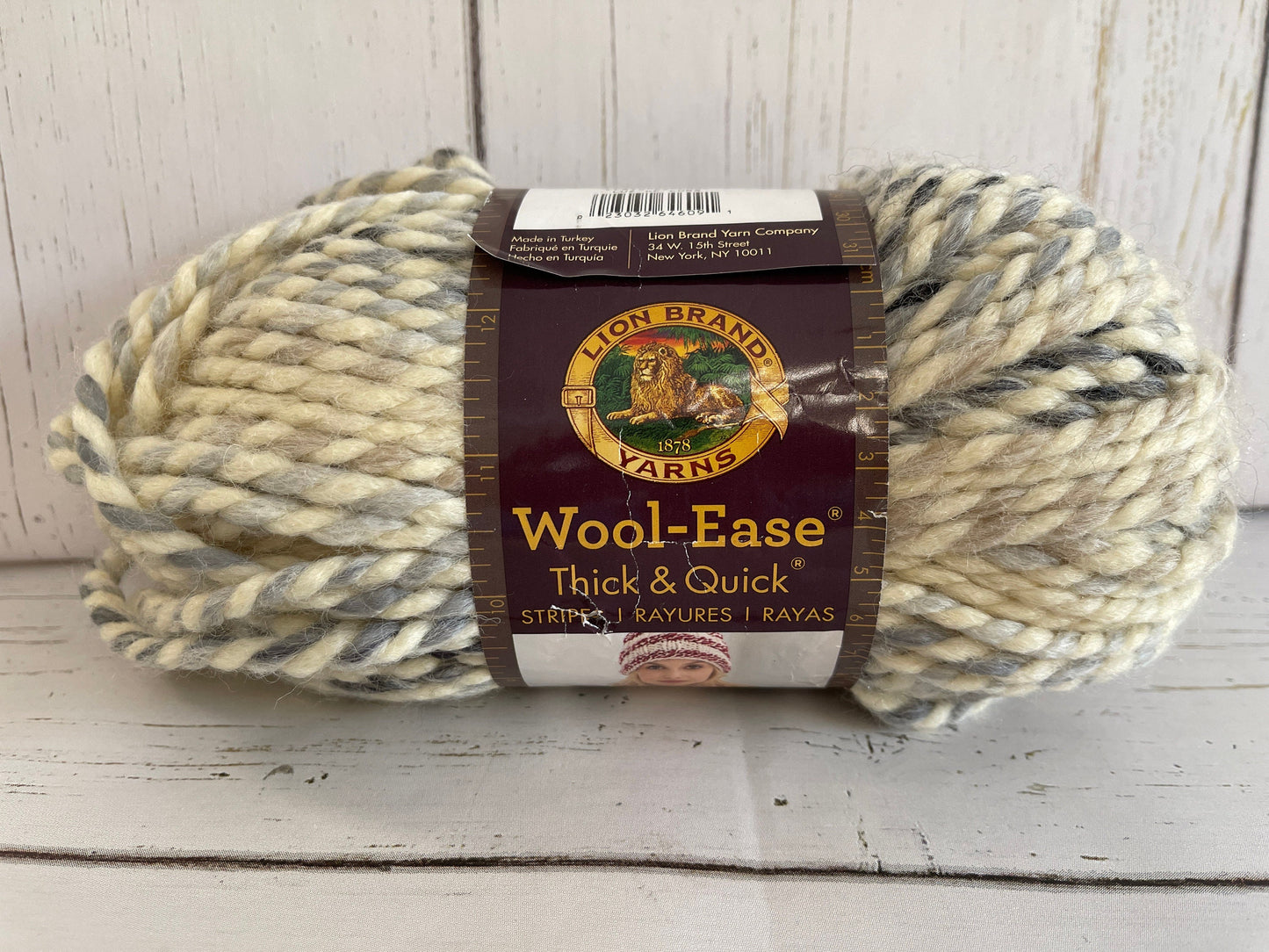 LION BRAND WOOL Ease Thick And Quick Yarn ~ Moonlight ~  5 oz. / 140 g. ~ 87 Yards / 80 Meters ~ Super Bulky 6